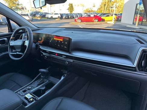 New 2026 Kia Sorento S w/ S Panoramic Sunroof Package FWD image 15