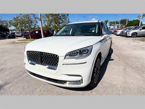 Used 2022 Lincoln Aviator Black Label w/ Dynamic Handling Package image 40