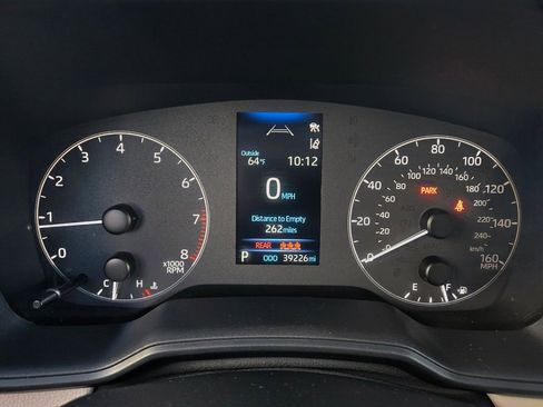 Used 2024 Toyota Corolla Cross L image 25