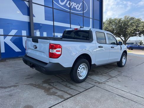 New 2025 Ford Maverick XL image 6