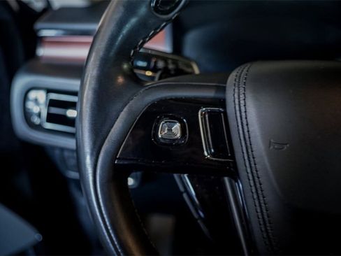 Used 2022 Lincoln Aviator Reserve w/ Equipment Group 201A image 13