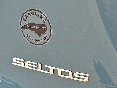 New 2026 Kia Seltos SX image 11