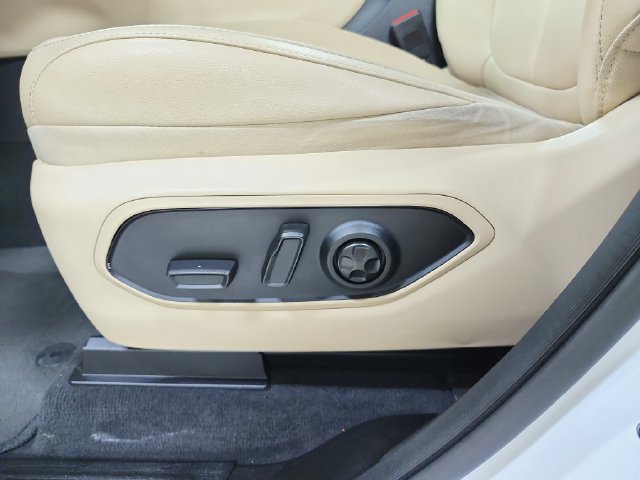 Used 2024 Jeep Grand Cherokee Limited AWD/4WD image 20