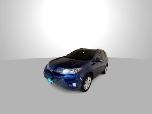 Used 2015 Toyota RAV4 Limited AWD/4WD image 4