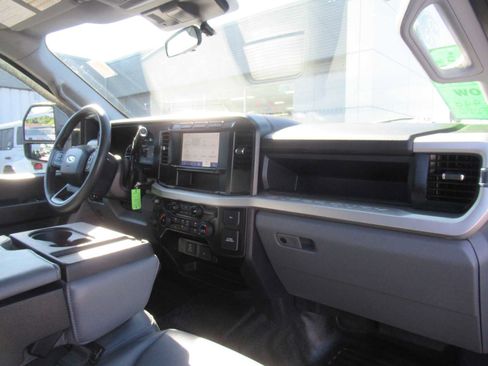 Used 2024 Ford F250 XL w/ XL Off-Road Package AWD/4WD image 14
