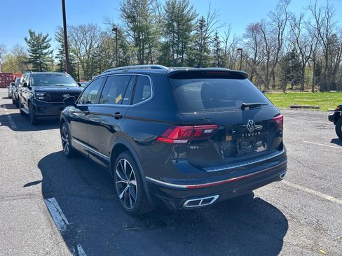 Used 2024 Volkswagen Tiguan SEL R-Line image 7