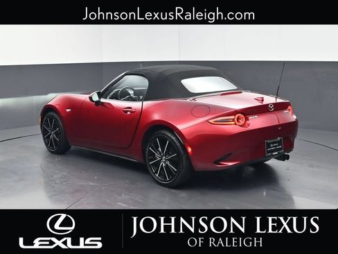 Used 2024 MAZDA MX-5 Miata Grand Touring RWD image 7