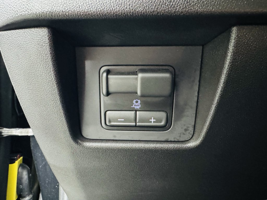 Used 2026 Chevrolet Colorado LT w/ Advanced Trailering Package RWD image 9