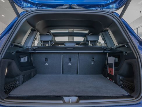 Certified 2025 Mercedes-Benz GLB 250 4MATIC image 34