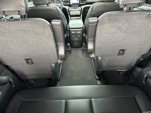 Used 2024 Ford Explorer ST-Line w/ Class IV Trailer Tow Package AWD/4WD image 11