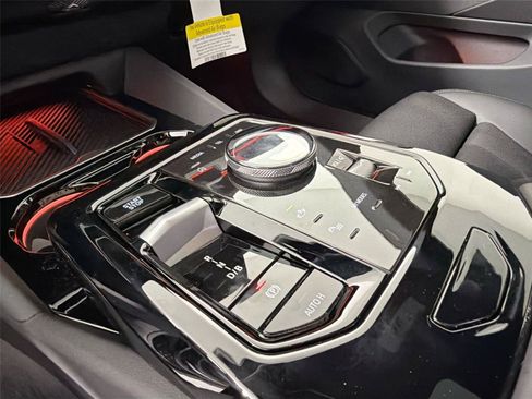New 2026 BMW i5 eDrive40 w/ M Sport Package RWD image 32