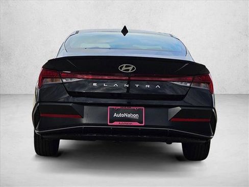 New 2026 Hyundai Elantra SEL Sport w/ Cargo Package FWD image 8
