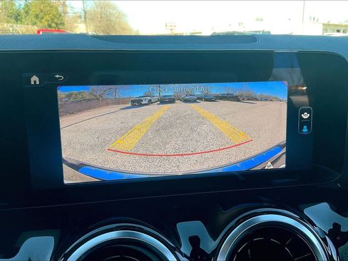 Used 2025 Mercedes-Benz GLA 250 image 26