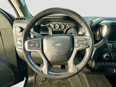 Used 2022 Chevrolet Silverado 1500 RST image 12