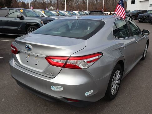 Used 2019 Toyota Camry LE w/ Sunroof Package image 4