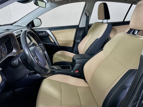 Used 2018 Toyota RAV4 XLE FWD image 8