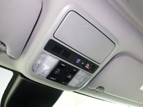 Used 2024 Honda Odyssey Touring image 22