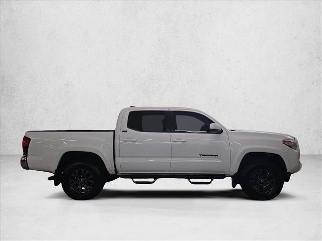 Used 2022 Toyota Tacoma SR5 RWD image 4