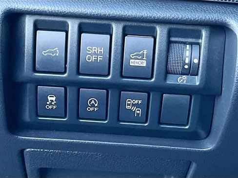 Used 2021 Subaru Forester Limited w/ Popular Package #3 AWD/4WD image 10