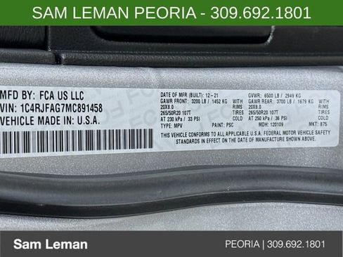 Used 2021 Jeep Grand Cherokee Laredo X image 32