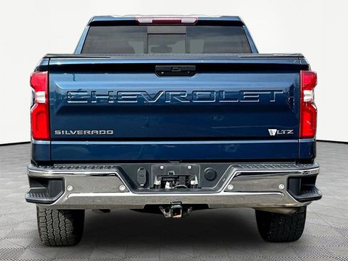 Used 2020 Chevrolet Silverado 1500 LTZ w/ LTZ Premium Package AWD/4WD image 11