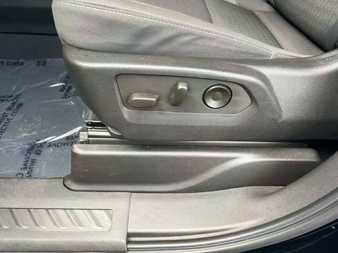 Used 2021 GMC Yukon SLE RWD image 19
