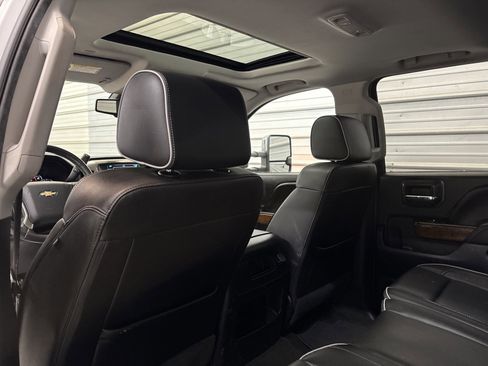 Used 2017 Chevrolet Silverado 2500 High Country w/ Duramax Plus Package image 23