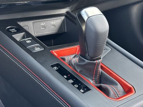 New 2025 Nissan Kicks SR image 19