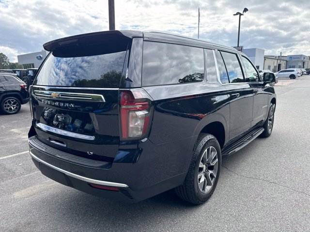 Used 2022 Chevrolet Suburban LT w/ LT Signature Package AWD/4WD image 5