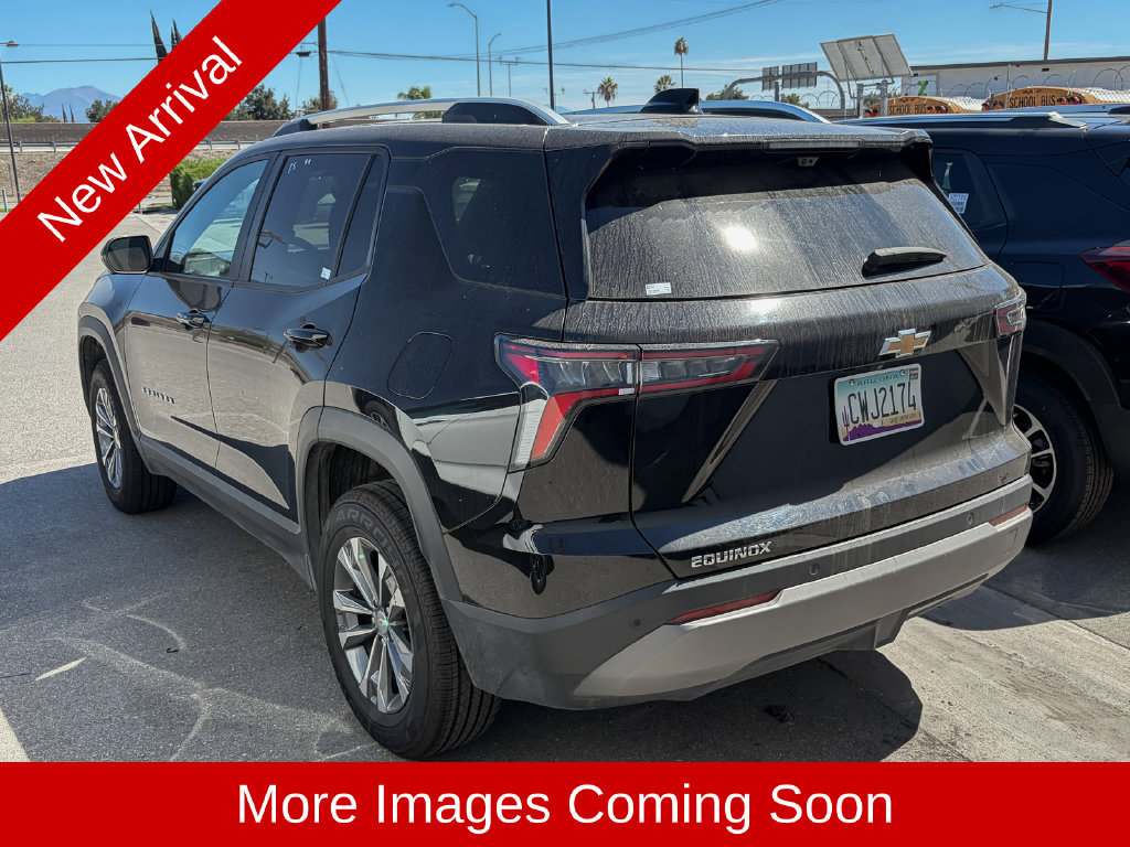Used 2025 Chevrolet Equinox LT w/ Convenience Package II FWD image 5