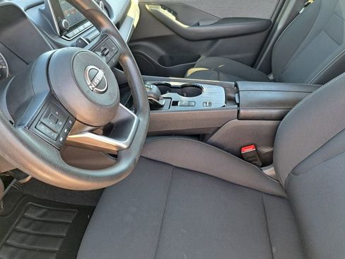 Used 2023 Nissan Rogue S image 16