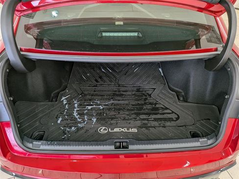 Used 2022 Lexus IS 350 F Sport image 35