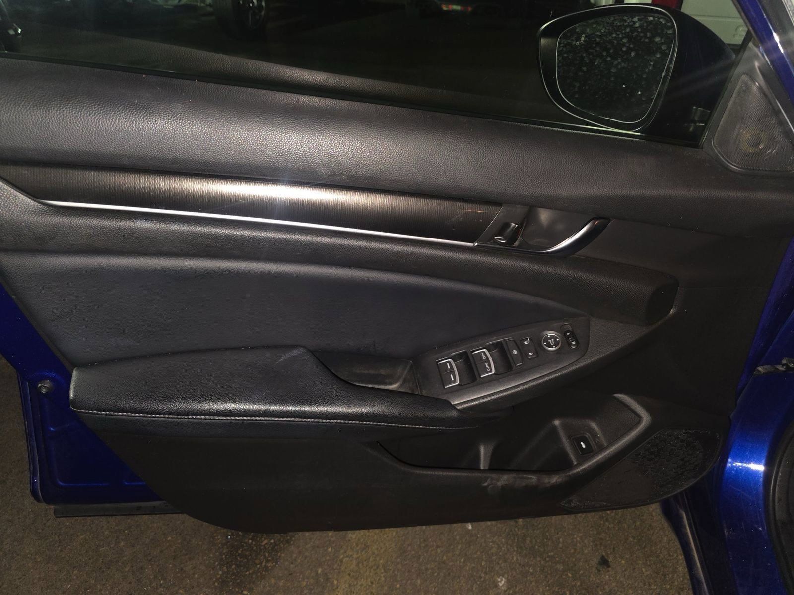 Used 2018 Honda Accord Sport image 13