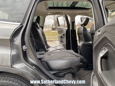 Used 2018 Ford Escape SEL image 36