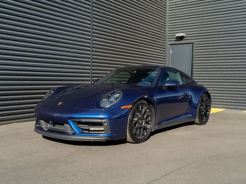 Used 2024 Porsche 911 Carrera GTS RWD image 1