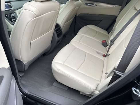 Used 2021 Cadillac XT5 Premium Luxury image 12