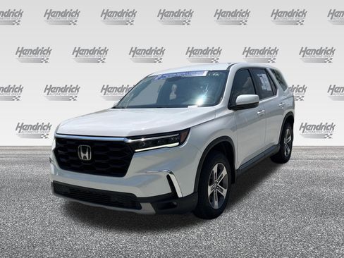 Used 2025 Honda Pilot EX-L image 5