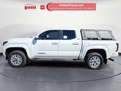 New 2025 Toyota Tacoma SR5