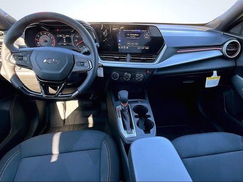 New 2026 Chevrolet Trax RS image 5