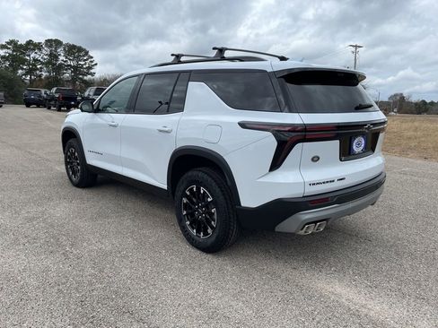 New 2026 Chevrolet Traverse Z71 w/ Driver Confidence Package image 3