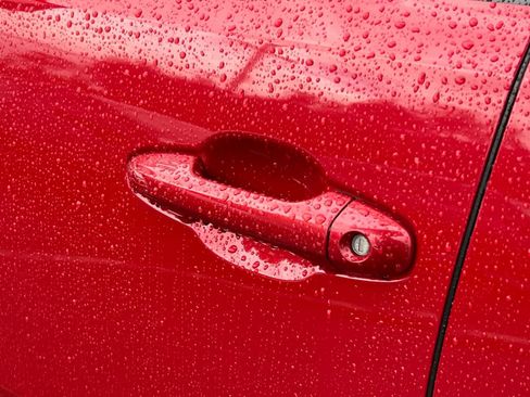 Certified 2023 Toyota Tacoma TRD Off-Road AWD/4WD image 7