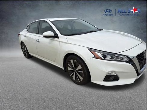 Used 2019 Nissan Altima 2.5 SV FWD image 1