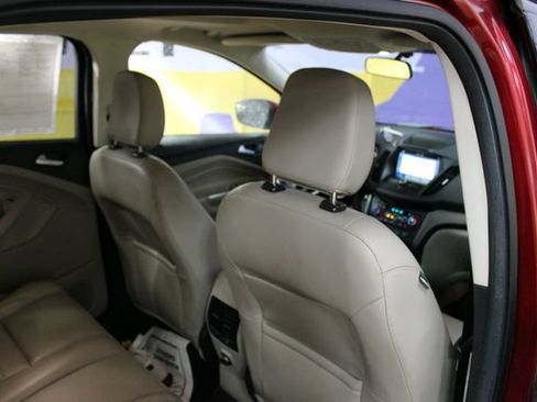 Used 2019 Ford Escape SEL w/ Sun & Style Package AWD/4WD image 10