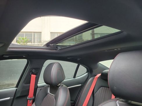 Used 2023 Genesis G70 2.0T w/ Sport Prestige Package image 33