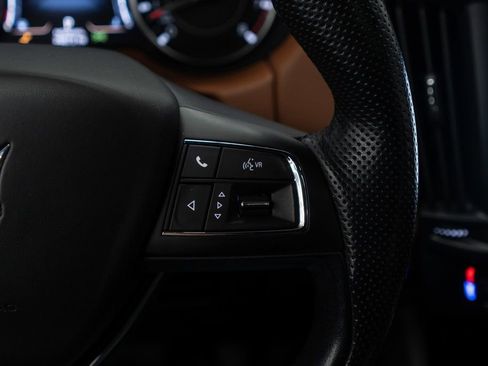 Used 2022 Maserati Levante GT image 20