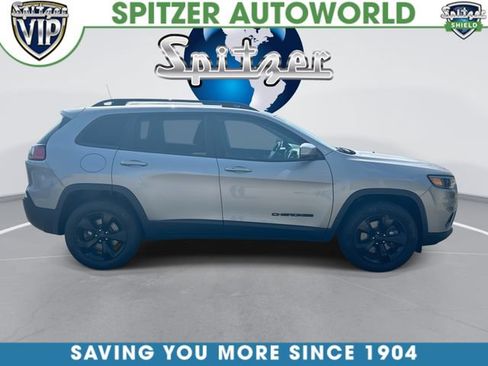 Used 2020 Jeep Cherokee Latitude Plus AWD/4WD image 10