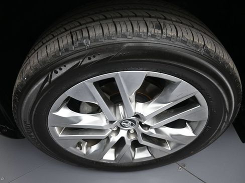 Certified 2020 Toyota RAV4 XLE Premium AWD/4WD image 14