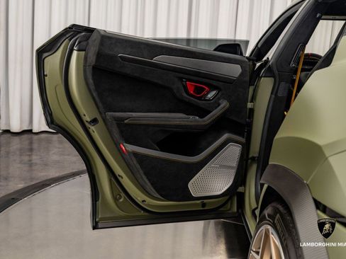 Used 2024 Lamborghini Urus Performante image 64