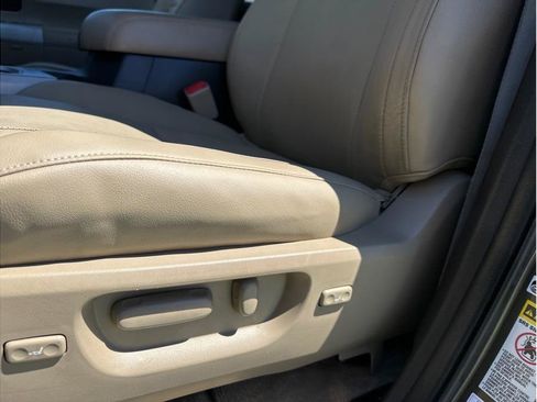 Used 2008 Toyota Sequoia Platinum AWD/4WD image 17