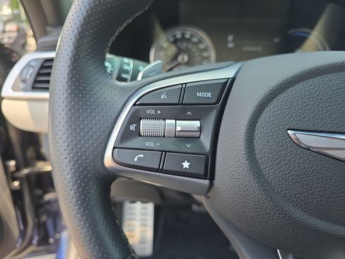 Used 2023 Genesis G70 2.0T w/ Sport Prestige Package AWD/4WD image 16